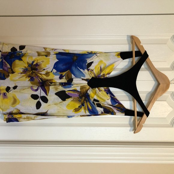 Floral Tank - Picture 3 of 3